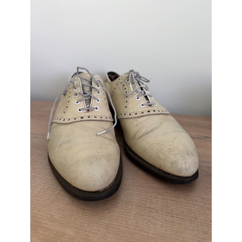 Vintage FootJoy Mens Cream Leather Wingtip Golf Shoes Spiked 57299 Size 9.5 C